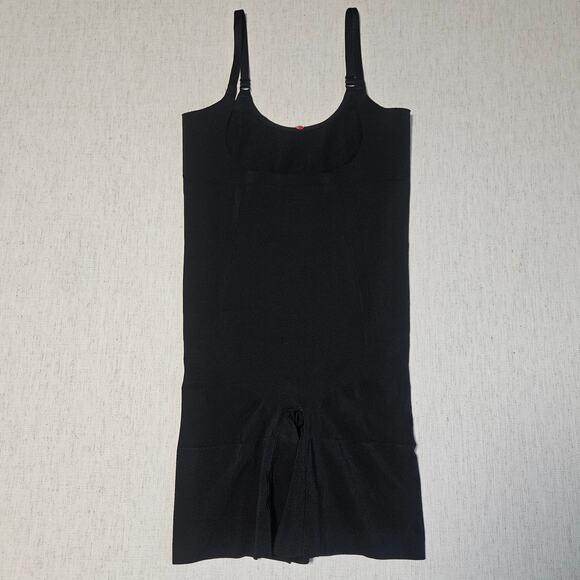 Spanx OnCore Bodysuit Size Large Black Open Bust Mid Thigh Shapewear Adjustable - Picture 1 of 10